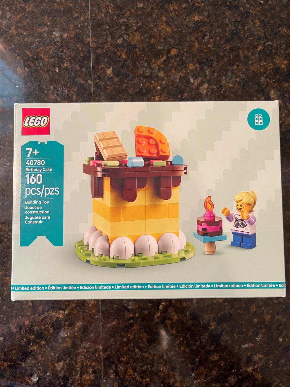 LEGO Birthday Cake Building Set for Kids - Yellow and Brown NIP
